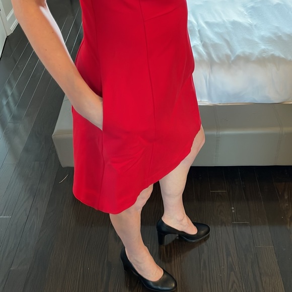 Red dress with pockets - Picture 5 of 7